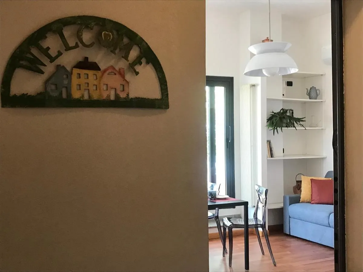 Up To Sky - Appartment With Terrace Milan 0*,  Italy