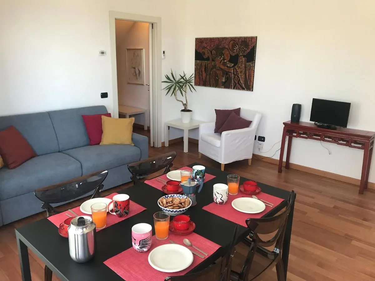 Up To Sky - Appartment With Terrace Milan Apartment