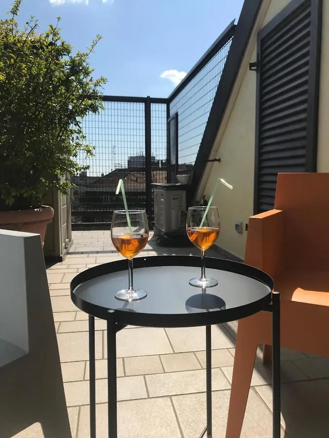 Apartment Up To Sky - Appartment With Terrace Milan